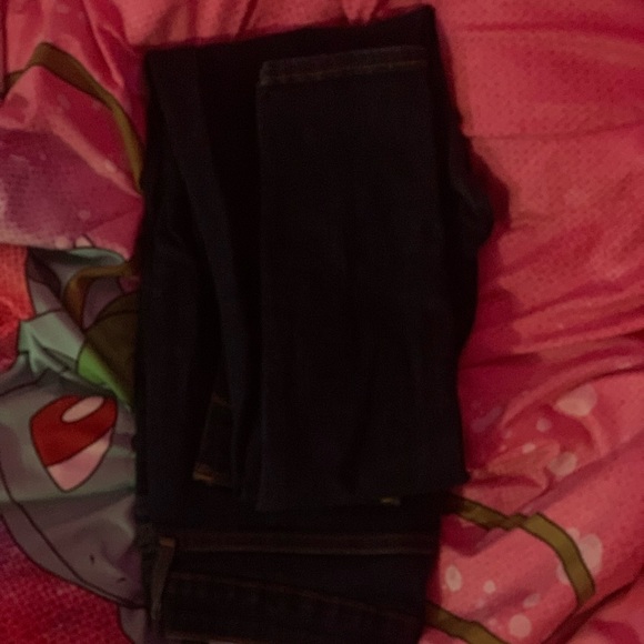 Levi dark wash skinny jeans - Picture 3 of 3